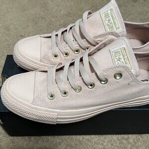Nude low top Converse